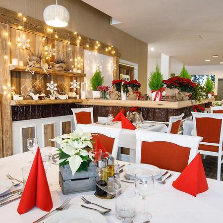 Hotel Aspel Krakow Bagian luar foto