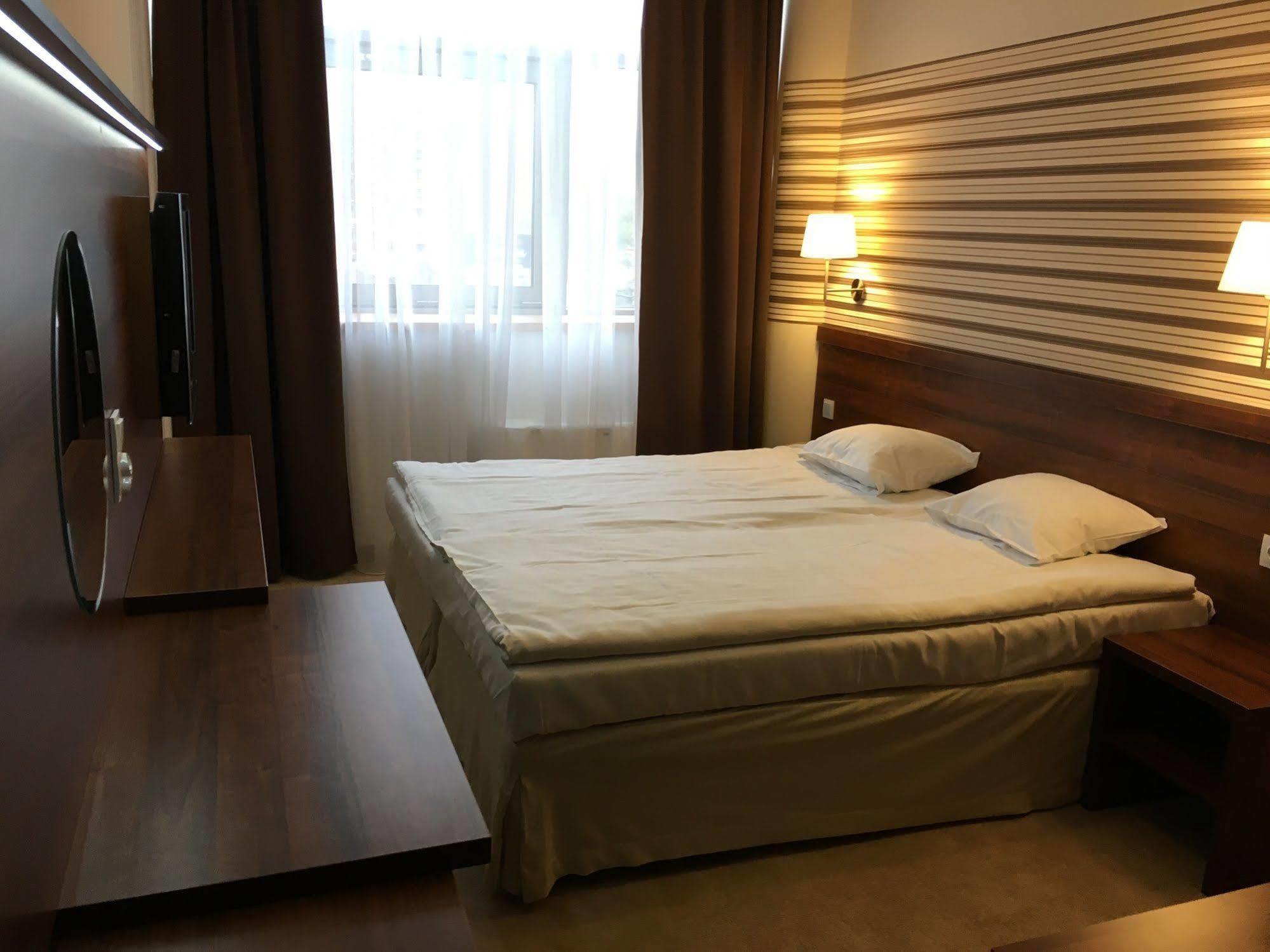 Hotel Aspel Krakow Bagian luar foto