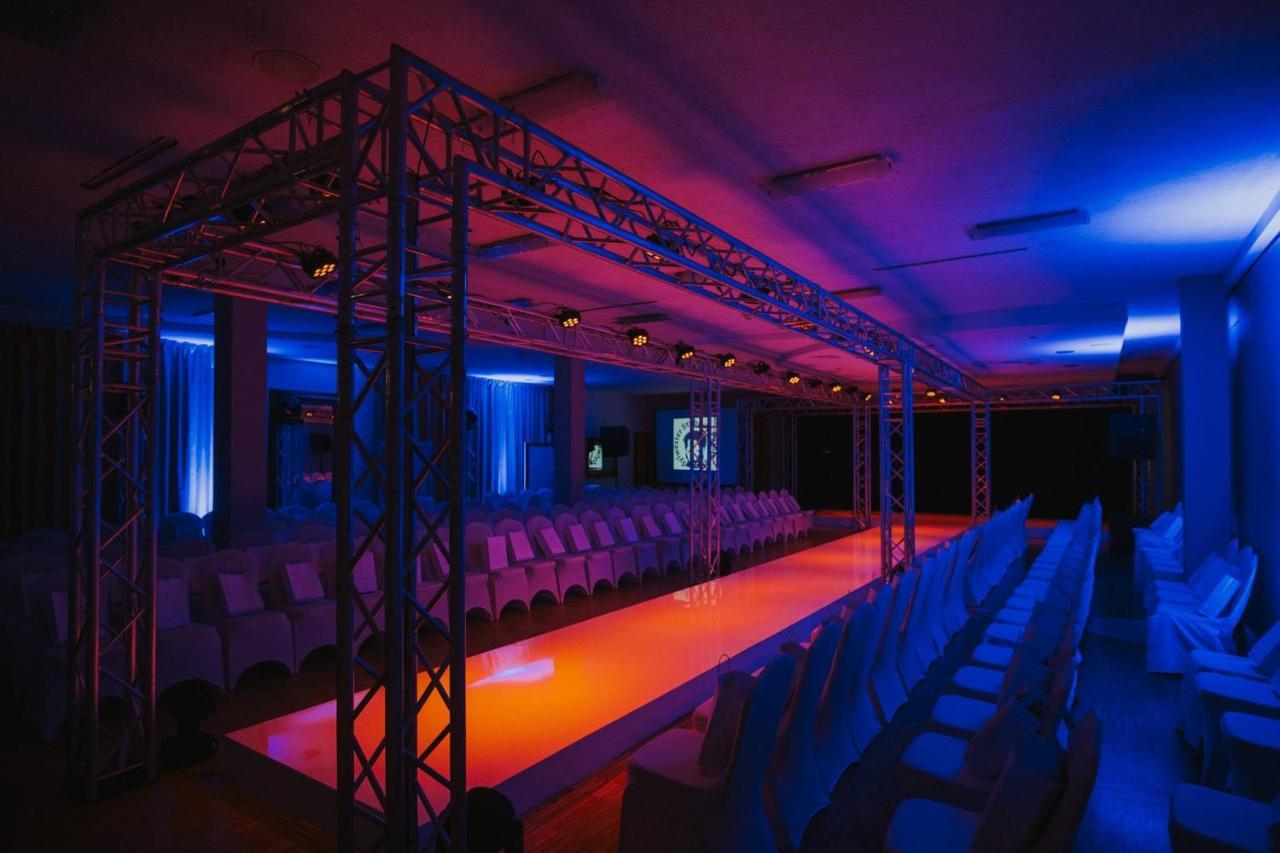 Hotel Aspel Krakow Bagian luar foto