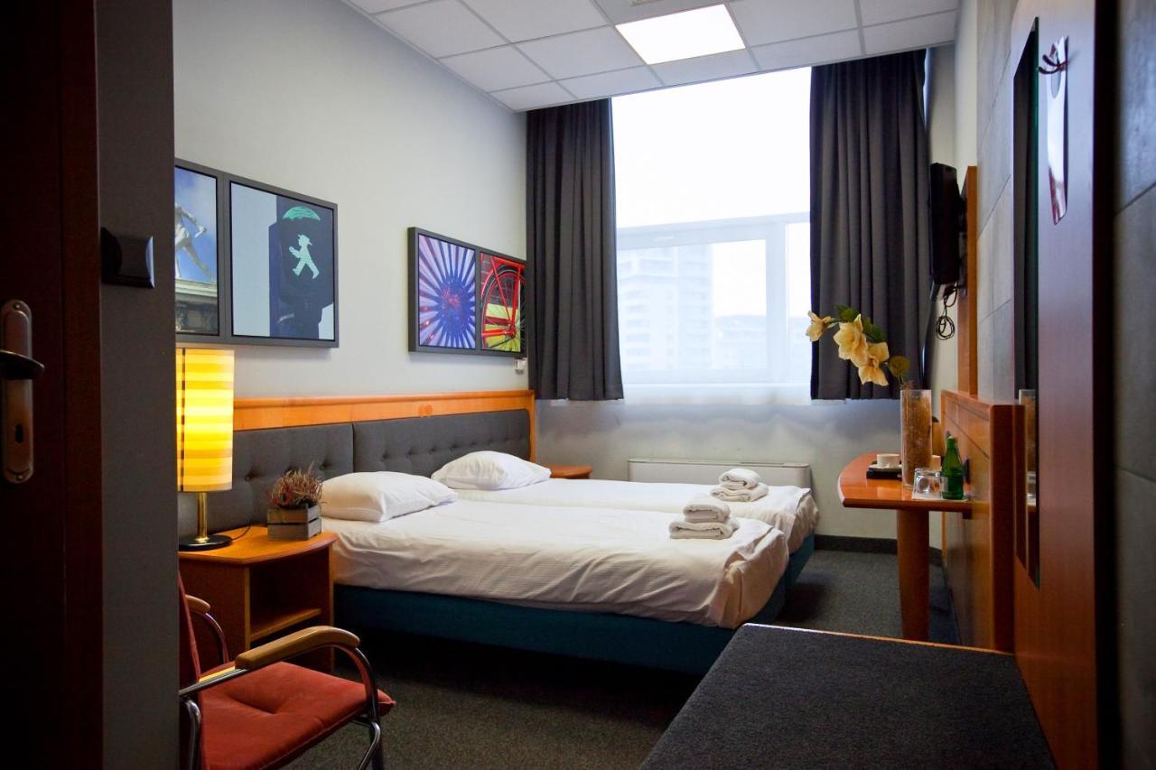 Hotel Aspel Krakow Bagian luar foto