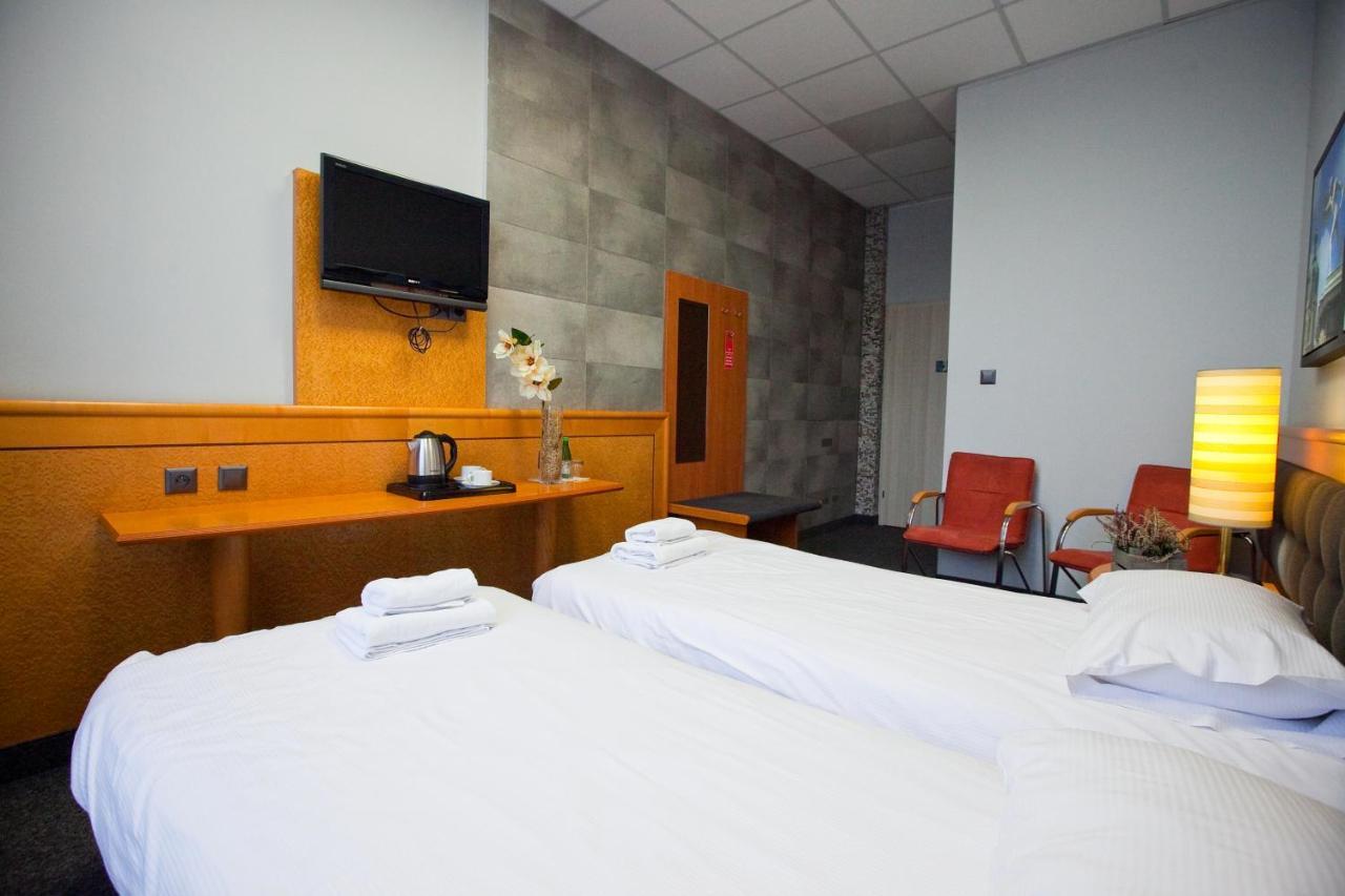 Hotel Aspel Krakow Bagian luar foto
