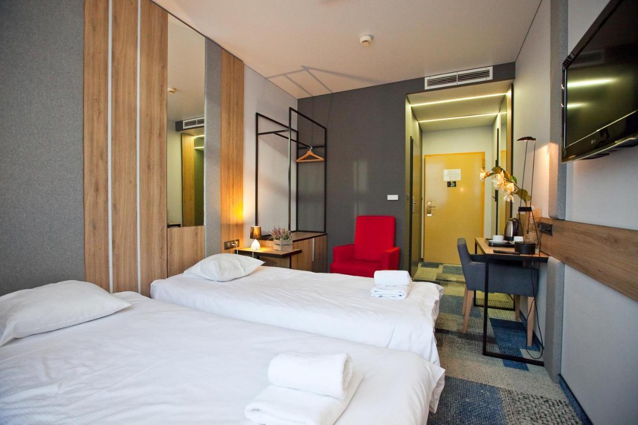 Hotel Aspel Krakow Bagian luar foto
