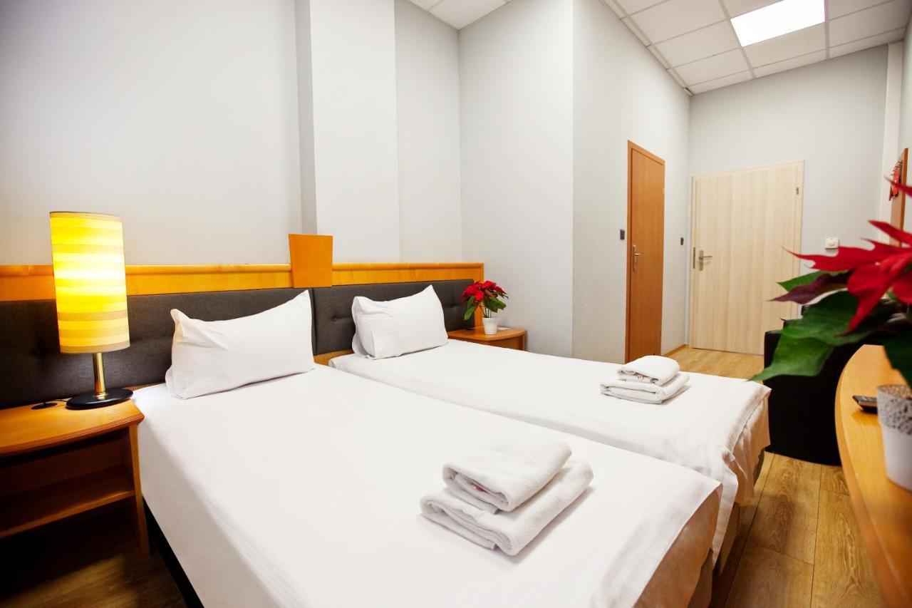 Hotel Aspel Krakow Bagian luar foto
